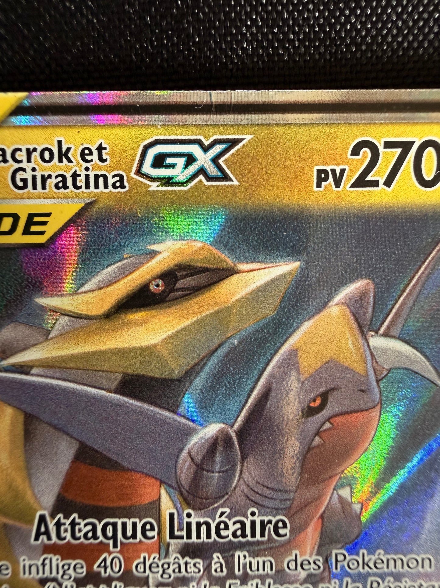 Carchacrok et Giratina GX 146/236