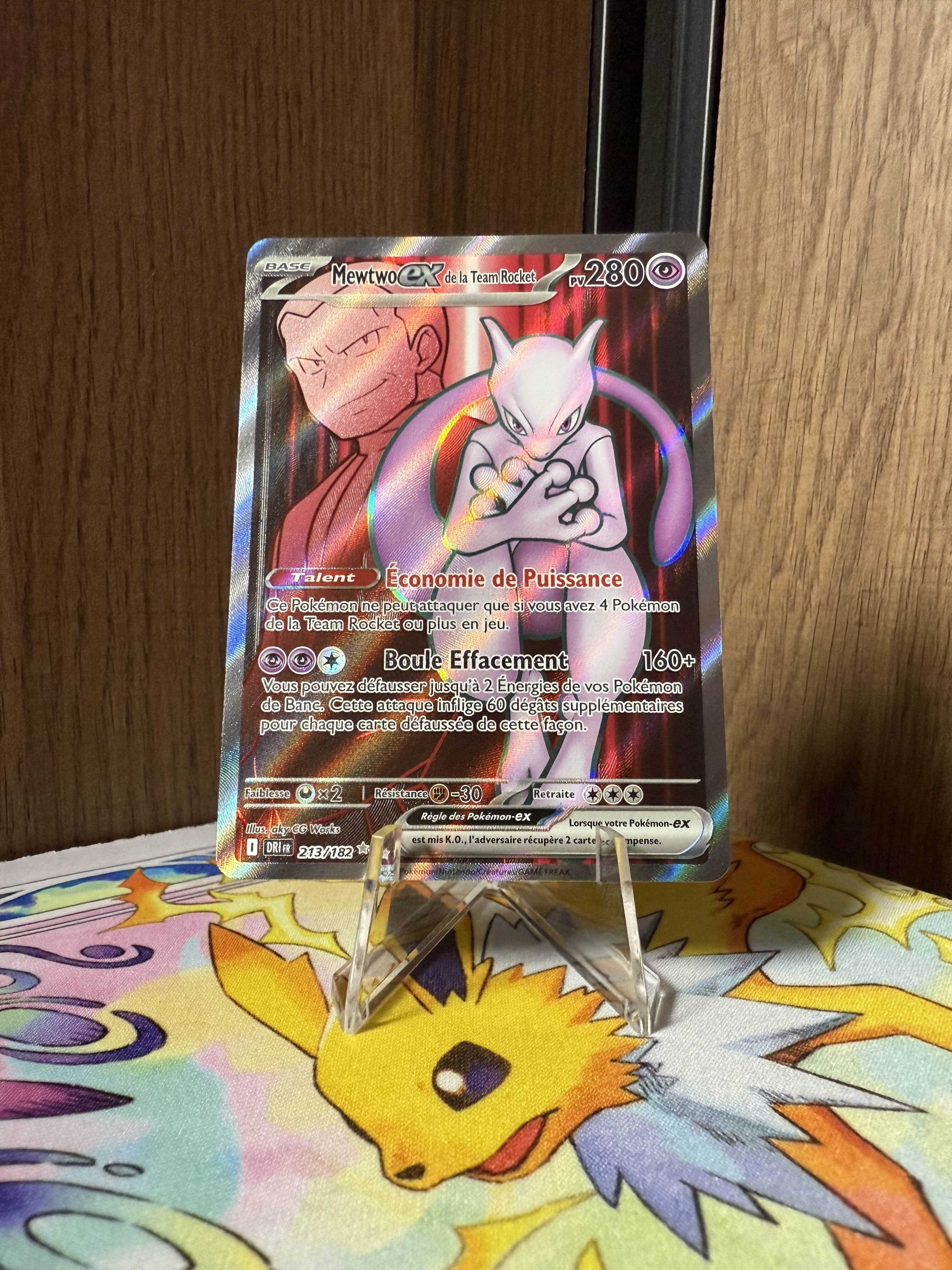 Mewtwo ex de la Team Rocket (DRI 213)